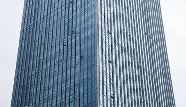 口语陪练提示词:两种管理方式的实际取舍