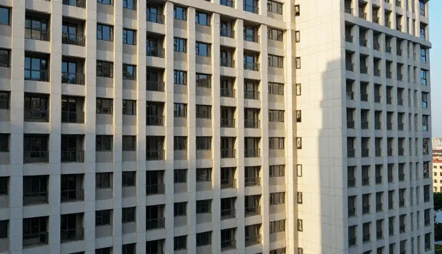 宣传方案提示词选型建议:两种做法的取舍分析